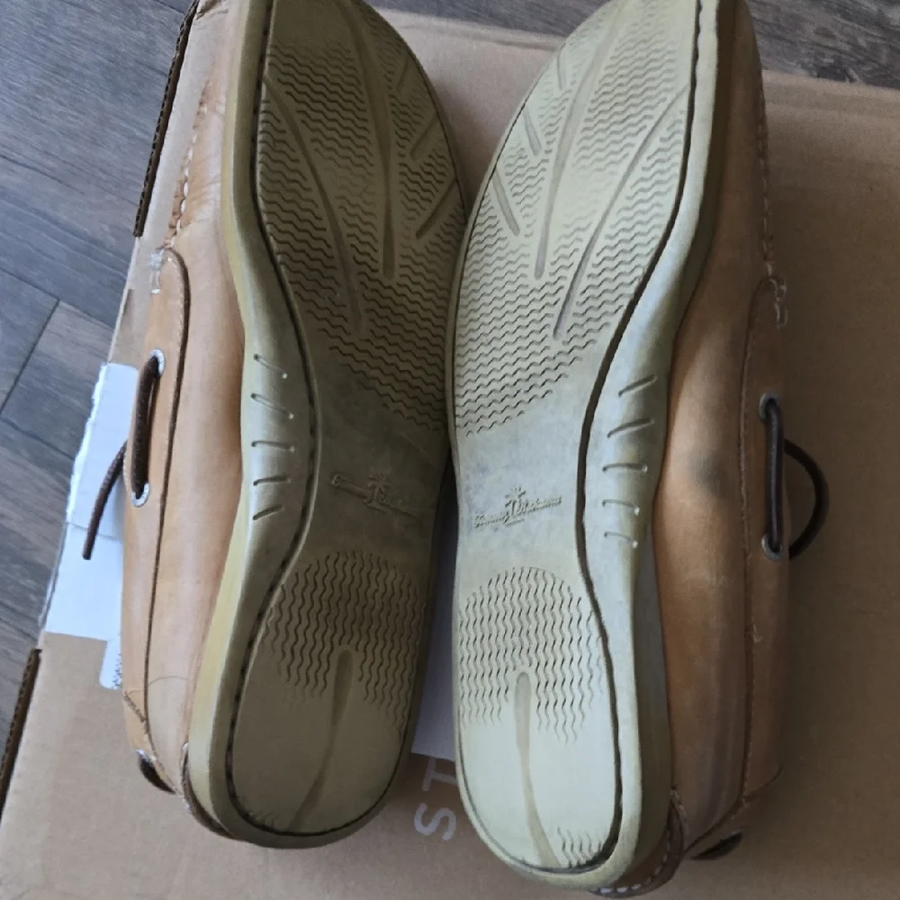 Tommy Bahama Men's Tan Boat Shoes sz. 9.5 Docksider